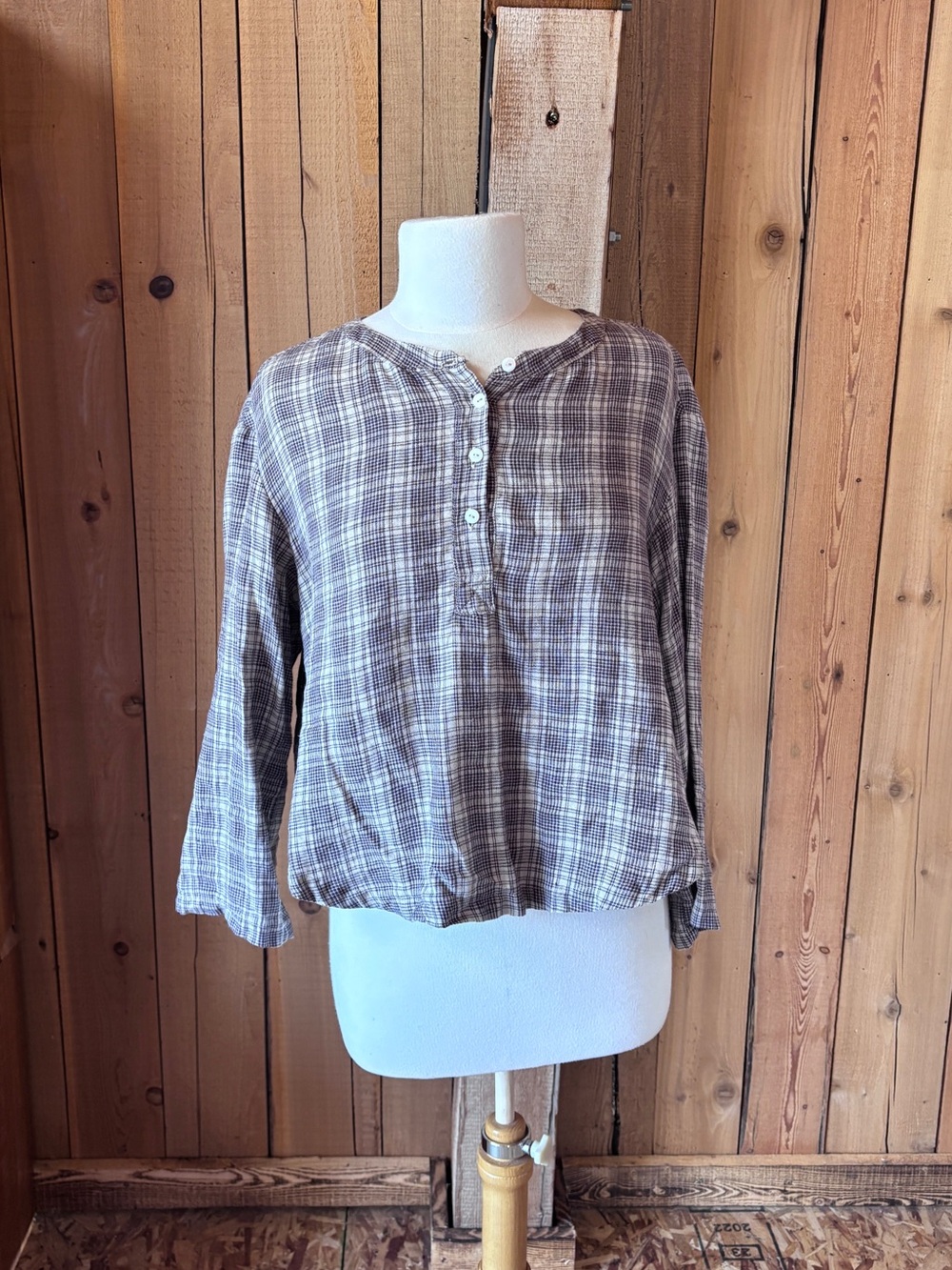 Casual Plaid Button-Front Women's Top - Brown Plaid - 100% linen